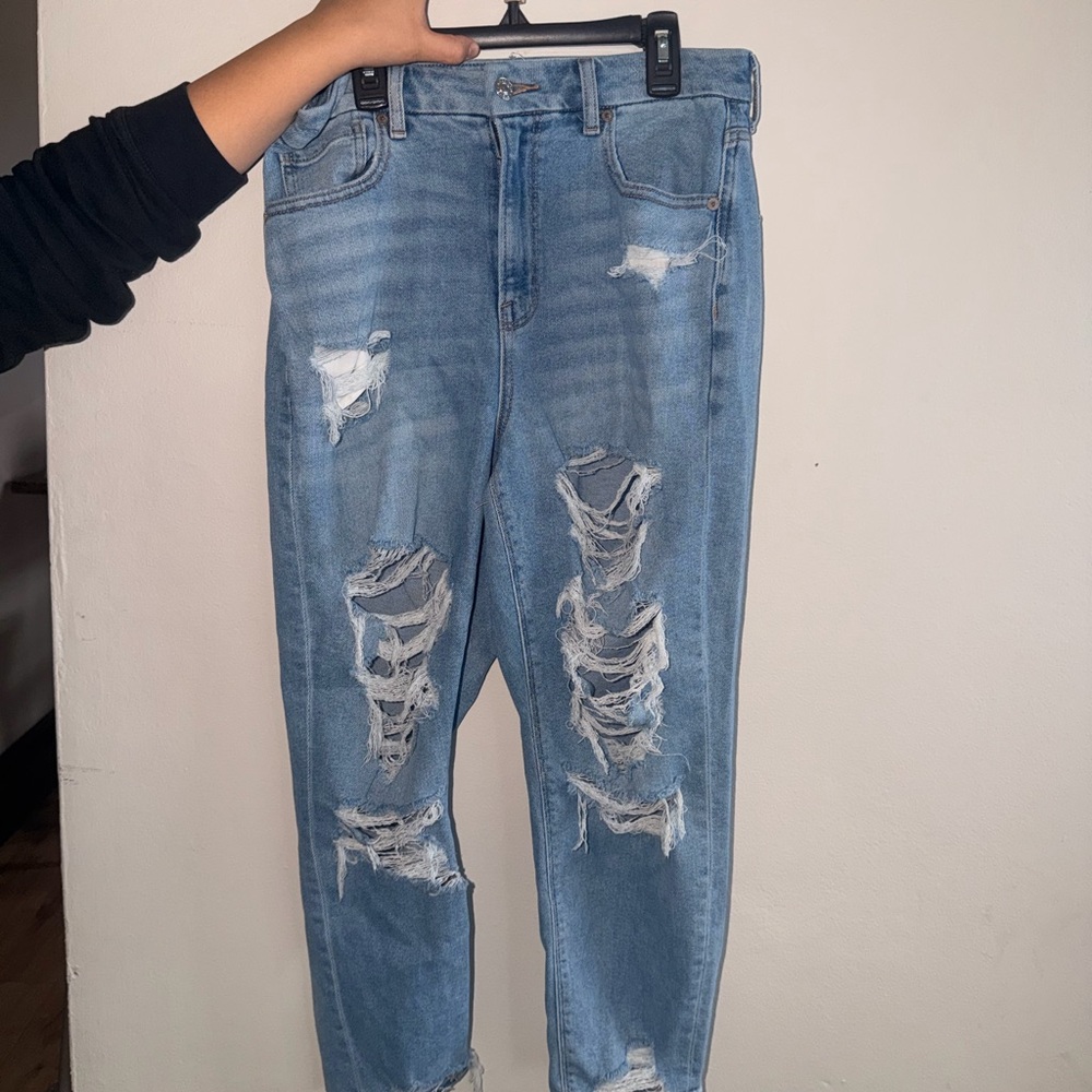 American Eagle Outfitters Light Blue Distressed Boyfriend Jeans